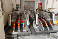 精准交付！客户定制矿用洗靴机顺利到货 助力矿山安全生产标准化